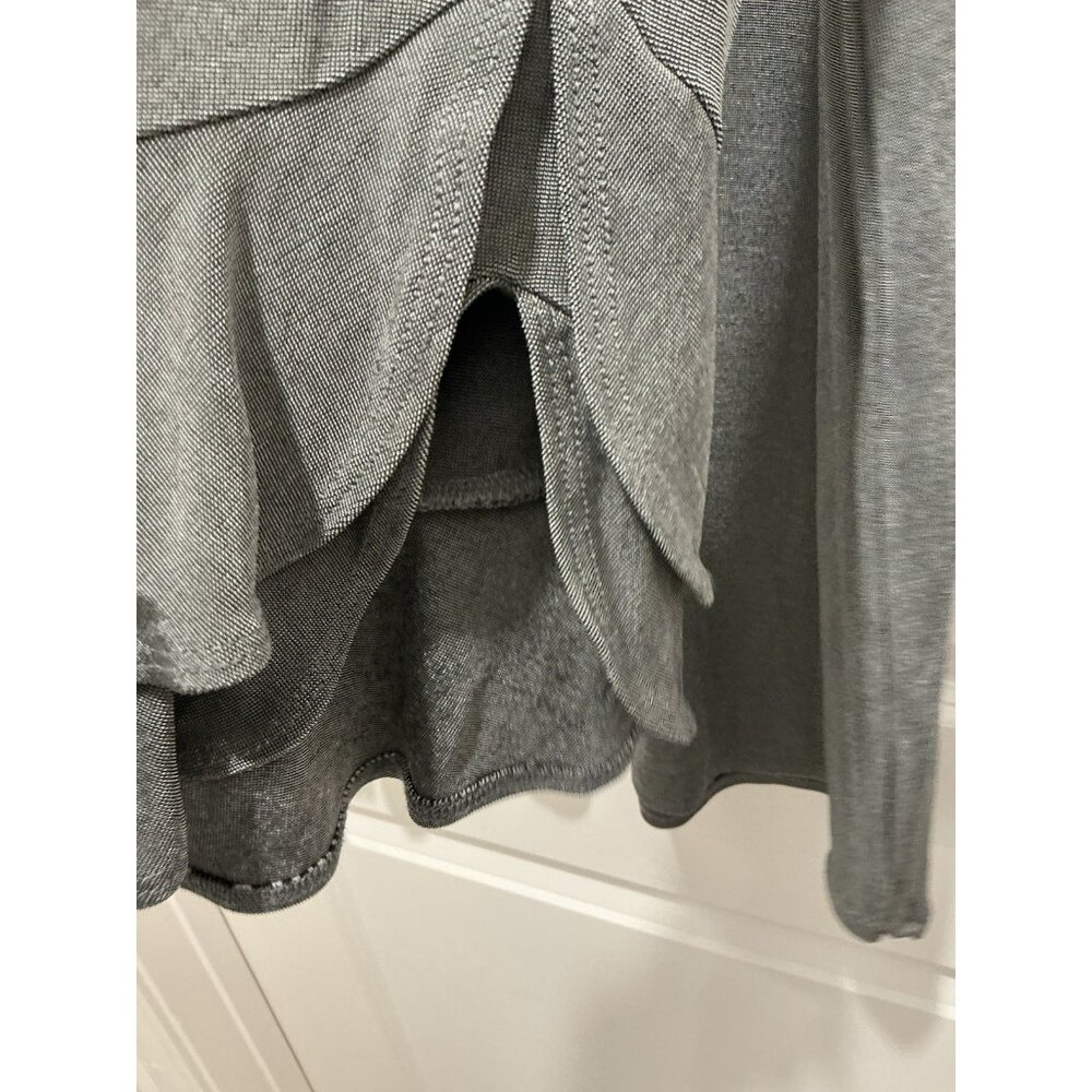 Chicos Traveler Top Size 3 (16-18) Grey Ruffle Cuff Long Sleeves - Picture 6 of 9